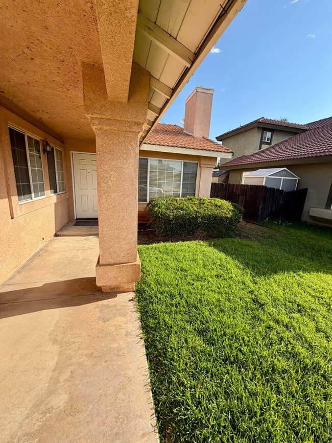Foto del edificio - Single-Story Home Near March Air Force Base for Rent