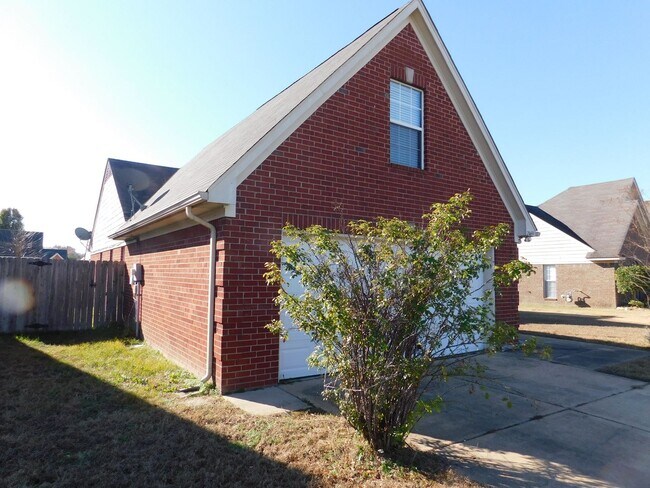 Building Photo - 2469 Lasonya Ln