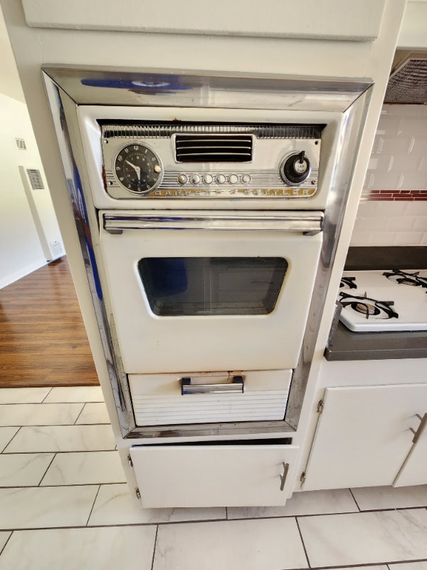 Building Photo - 18546 Clark St