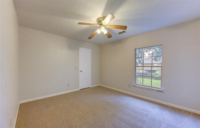 Foto del edificio - 3218 Deeds Rd