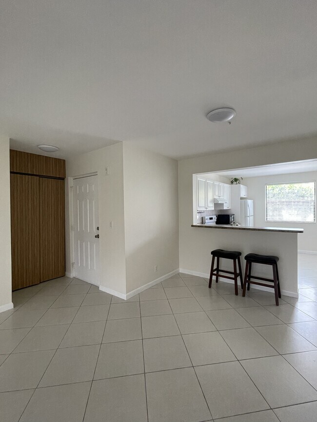 Building Photo - 5661 Riverside Dr