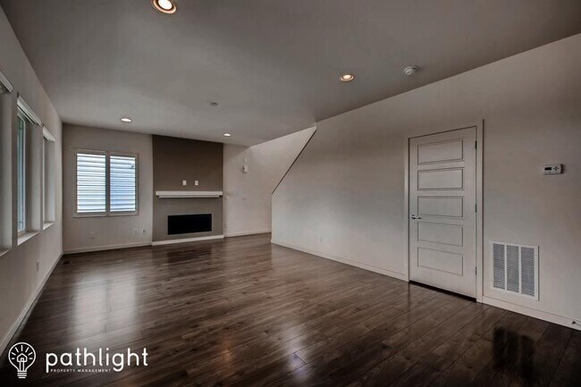 Foto del edificio - 10878 Touchstone Loop