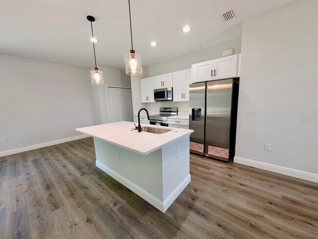 Foto del edificio - 21295 Wynyard Ave