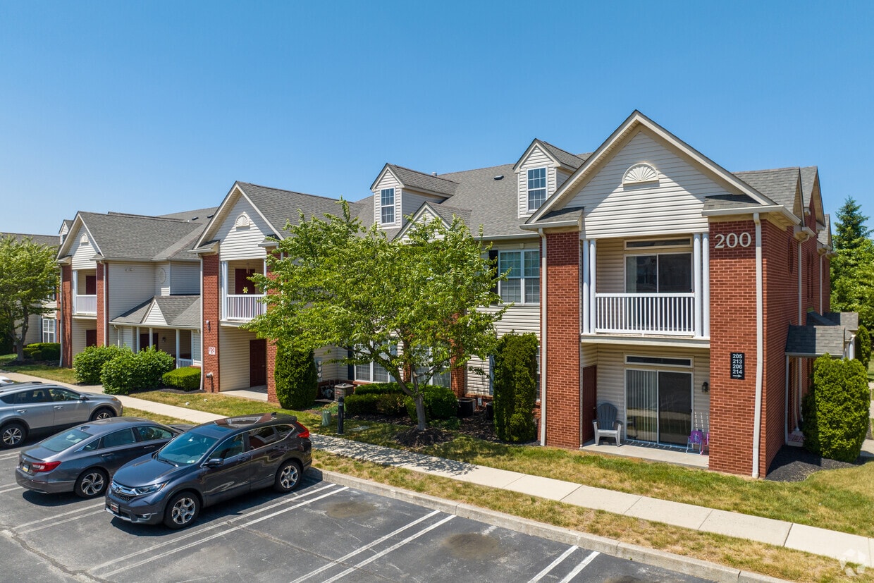 Henderson Square Luxury Apartments Apartments in King Of Prussia, PA