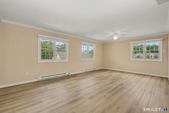 Foto del edificio - 15 Linden Pl
