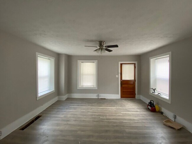 Foto del edificio - Renovated Single Family Home