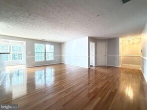 Building Photo - 2408 Autumn Harvest Ct