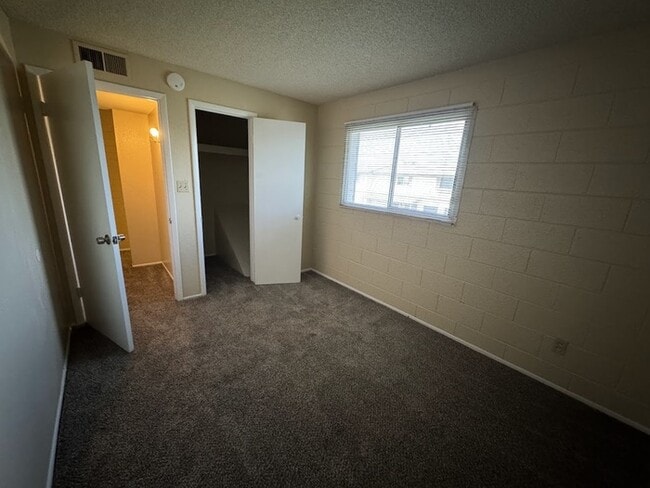 Foto del edificio - Holiday Gardens 2 Bedroom Townhome