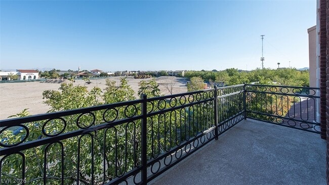 Building Photo - 7565 Norman Rockwell Ln