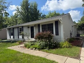 Building Photo - 15 W Eden Ct