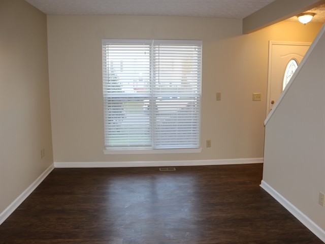 Building Photo - 3559 High Creek Dr