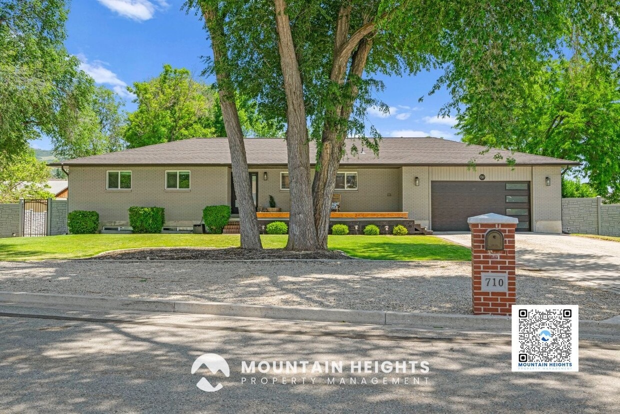 Photo - 710 East 12500 South