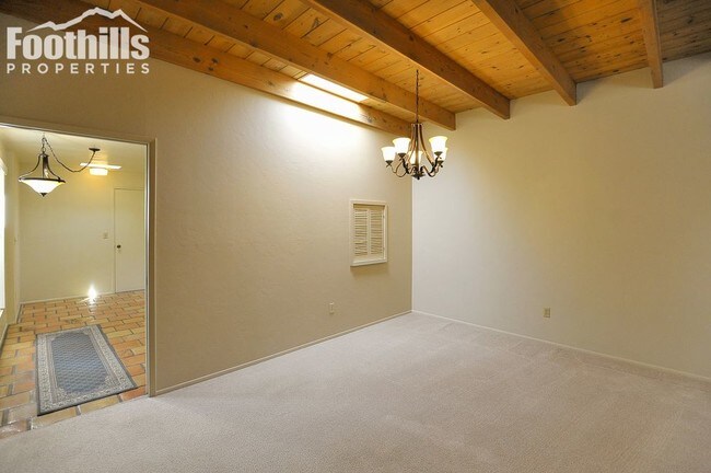 Foto del edificio - 4730 E Quail Creek Dr
