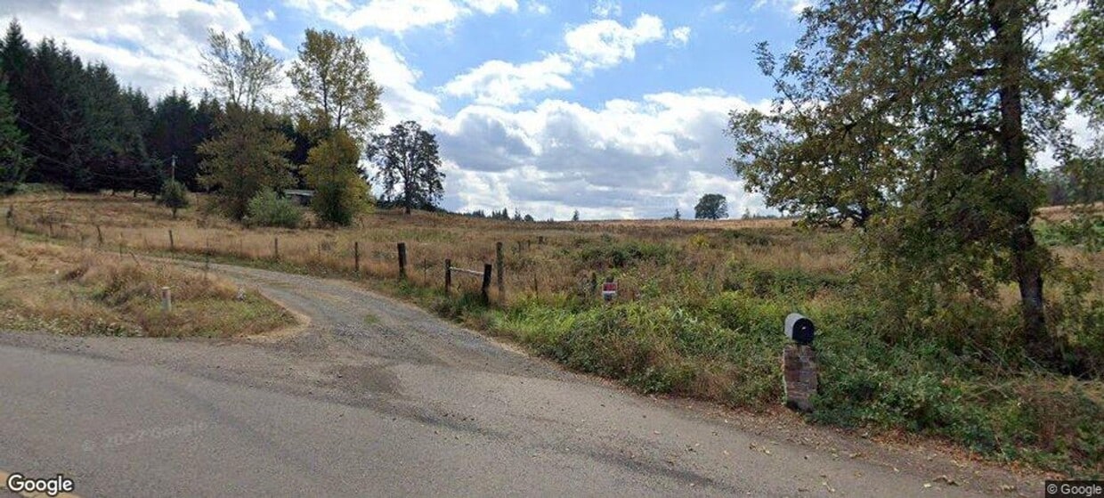 Primary Photo - 3-bedroom 2 bath House