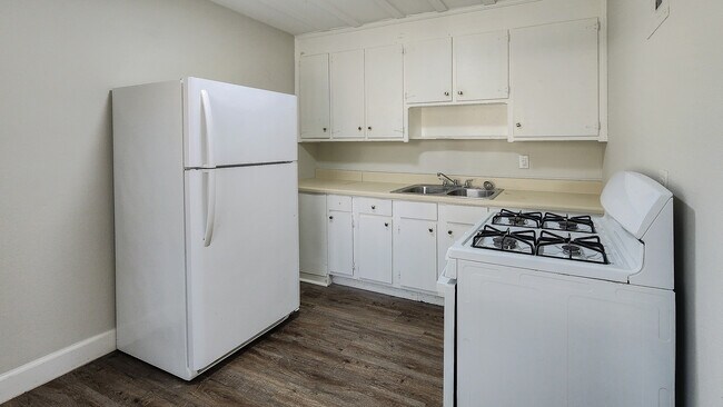 Foto del edificio - 1107 Melvin Dr