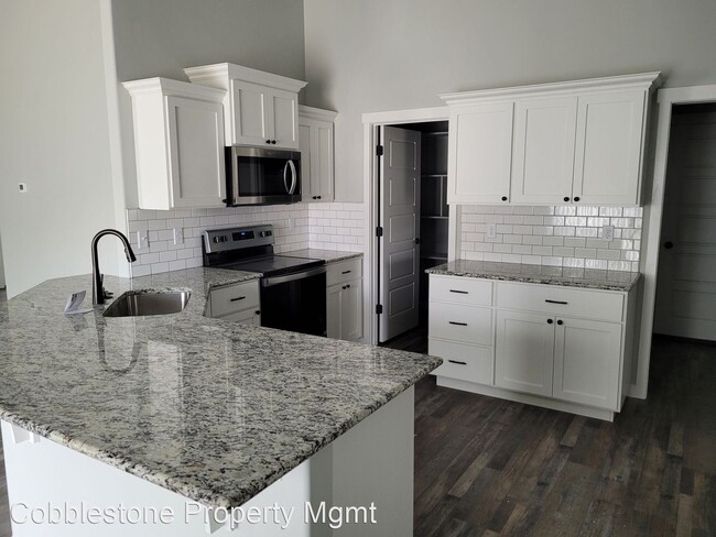 Building Photo - 4 br, 2 bath House - 849 Broadmoor