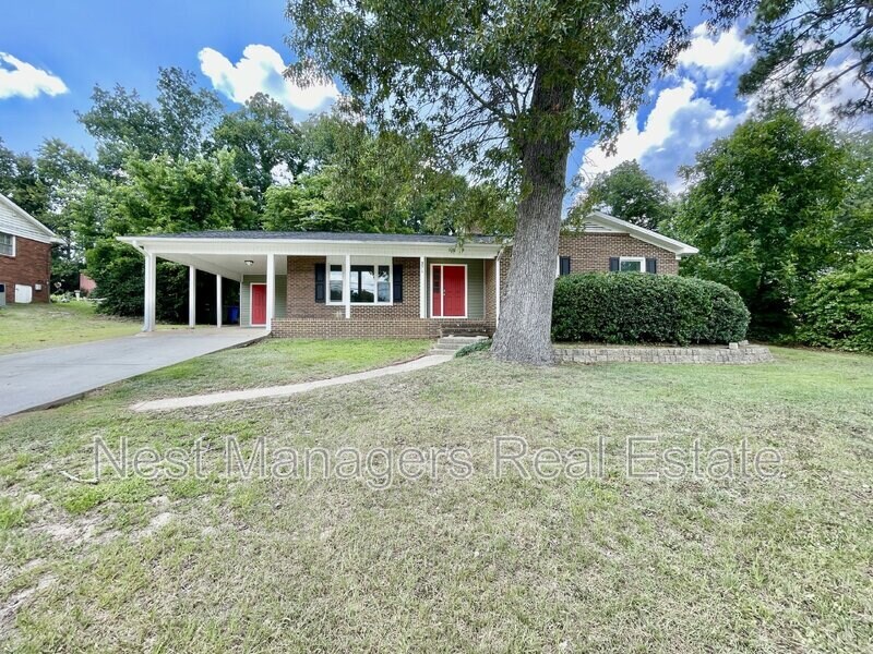 Primary Photo - 371 Summerhill Road