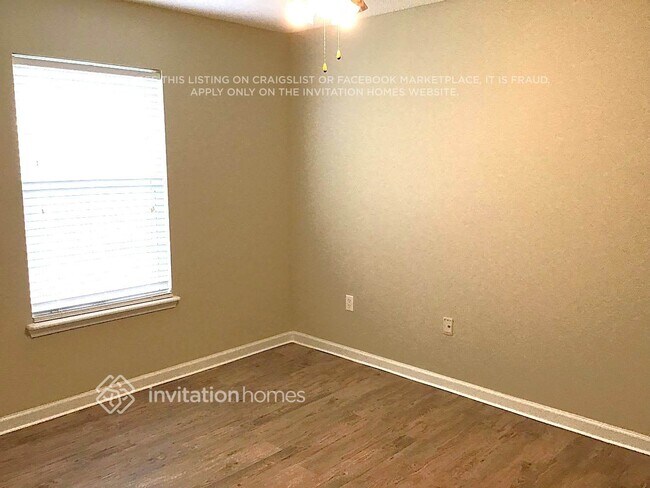 Foto del edificio - 3513 Whisper Creek Blvd