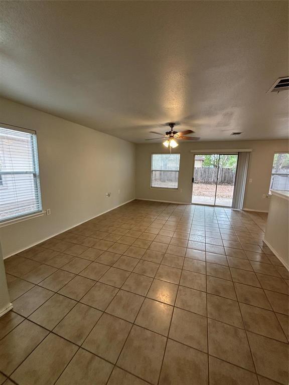 Foto del edificio - 5504 Steven Creek Way