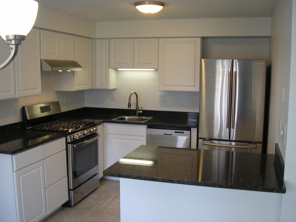 Primary Photo - 297 Stonebridge Dr