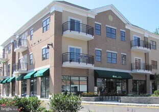 Building Photo - 255 Nassau St