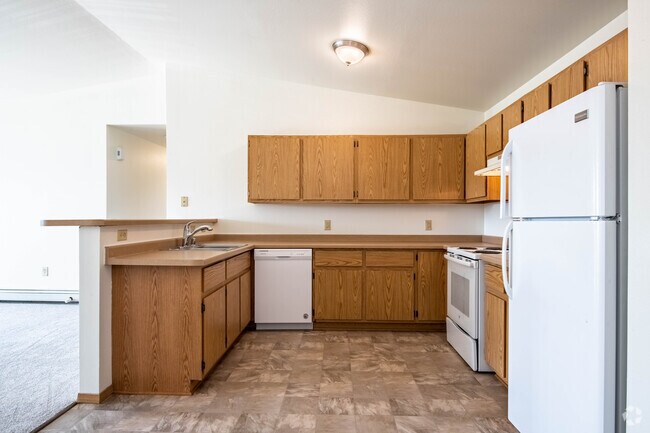 3HAB, 1,5BA - 1200SF - Pondview Apartments