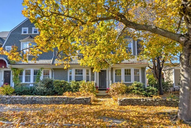 Foto del edificio - 284 Wayland Ave