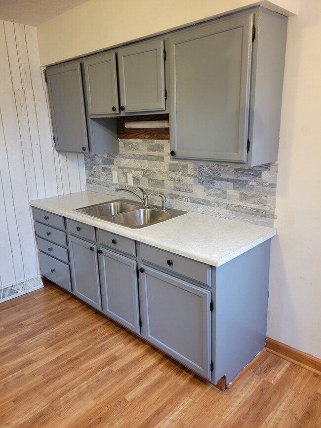 Building Photo - 610 N 18th St