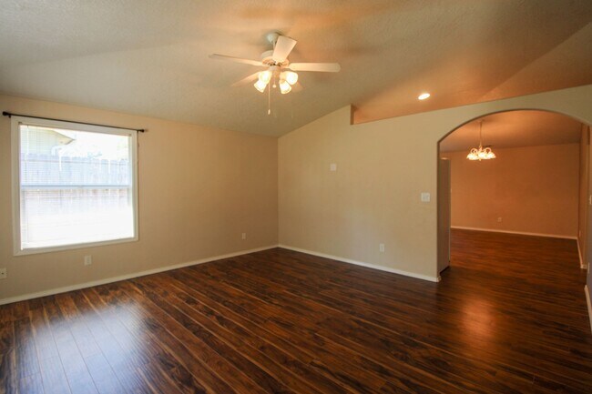 Foto del edificio - 3882 Lone Oak Rd SE