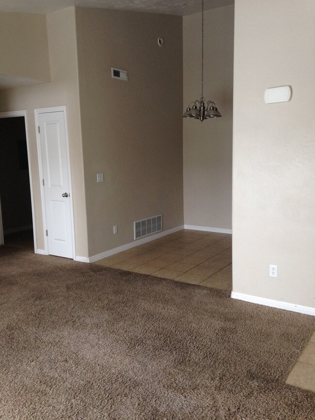 Building Photo - 2290 Cumorah Way