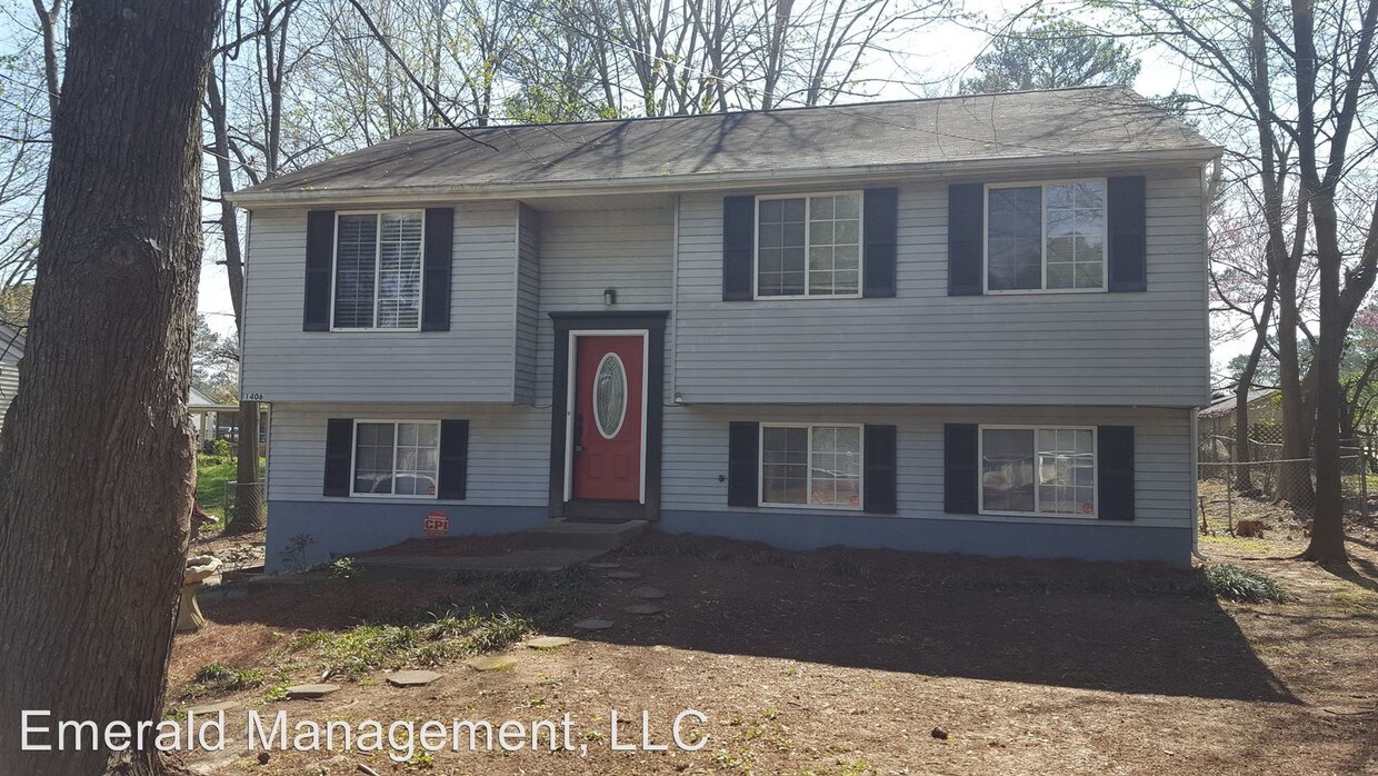 Primary Photo - 3 br, 2 bath House - 1406 Graves Road