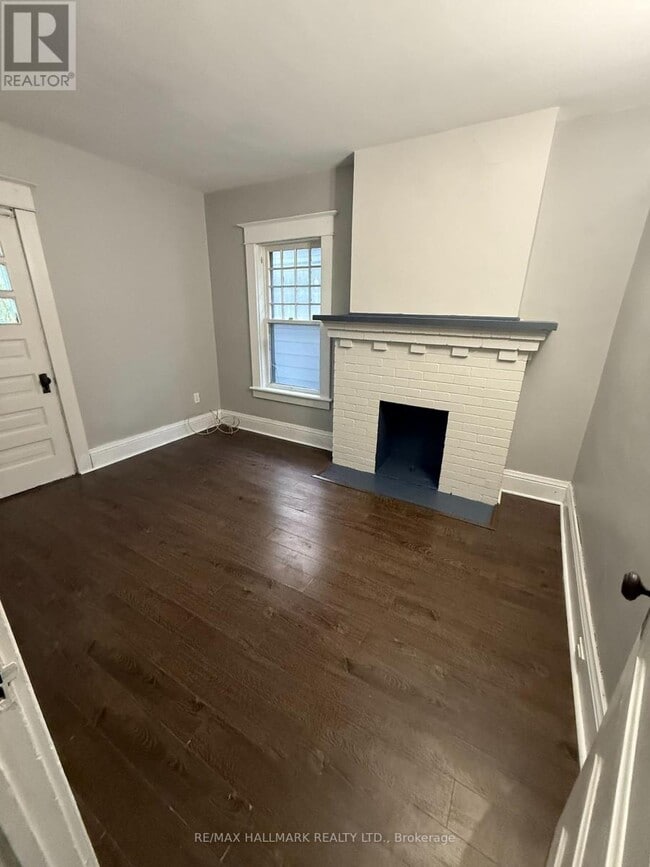 Building Photo - 46 Grove St