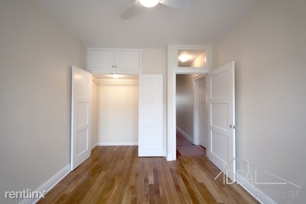 Building Photo - 490 7th Ave