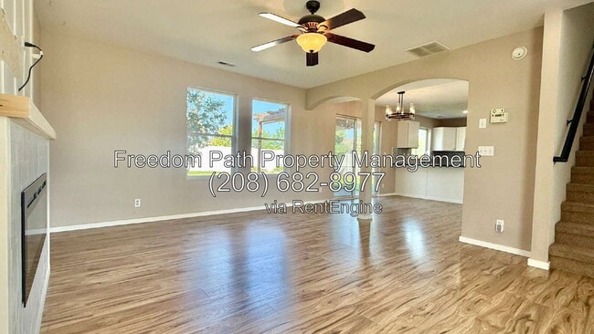 Building Photo - 3783 Pandion Dr