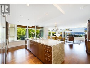 Building Photo - 5989 Iona Dr