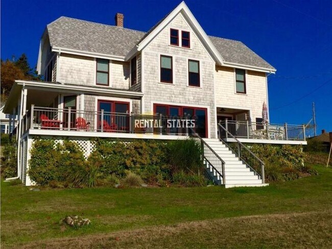 Building Photo - 4 bedroom in Swans Island ME 04685