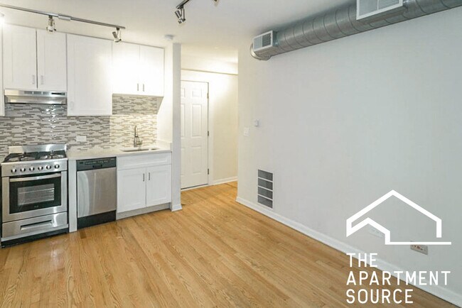Foto del edificio - 2520 W Leland Ave