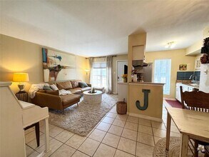 Building Photo - 5550 N Braeswood Blvd