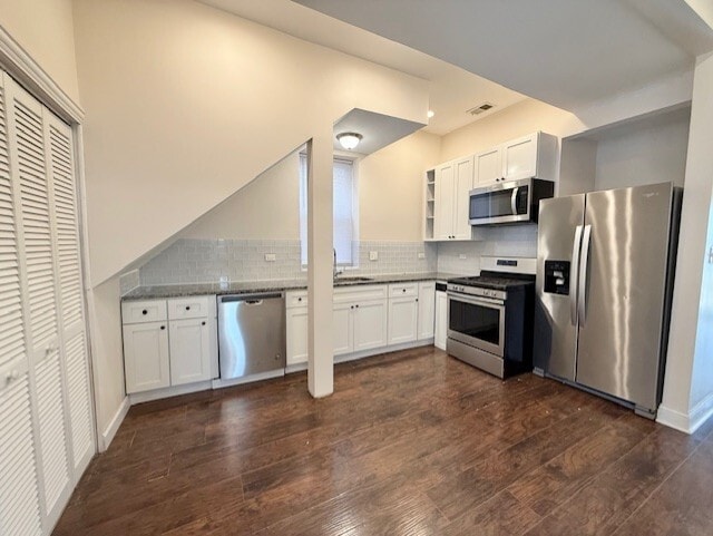 Building Photo - 1325 S Komensky Ave