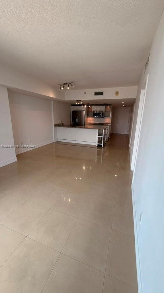 Foto del edificio - 185 SW 7th St