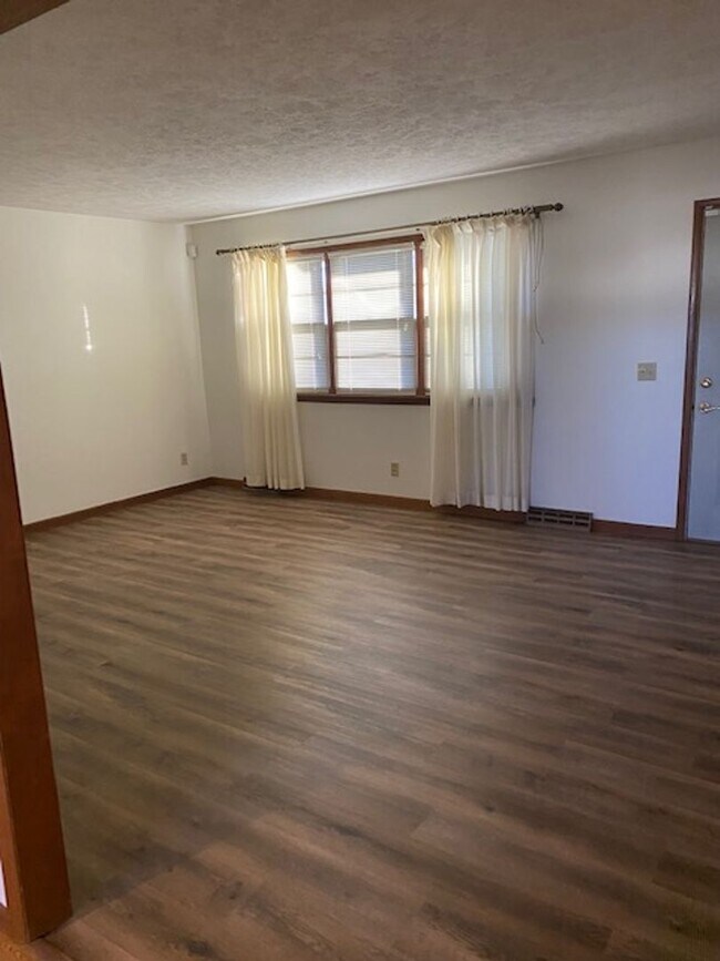 Foto del edificio - 305 N Delaware Ave