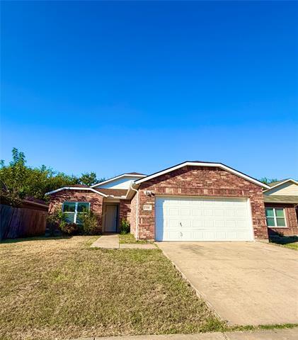 Foto principal - 3201 Royal Crest Dr