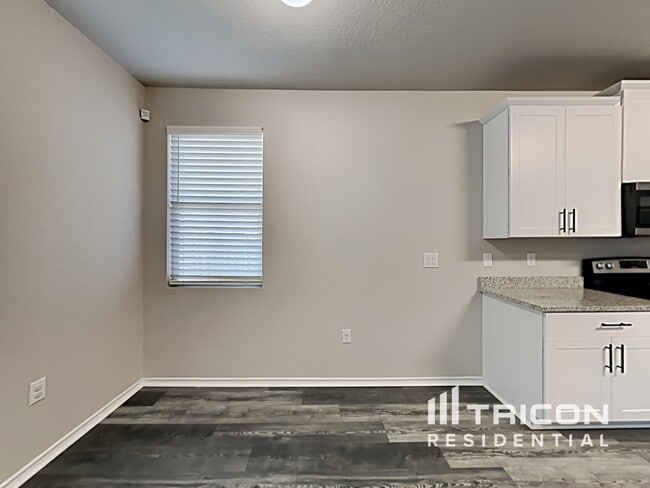 Building Photo - 6827 Freedom Hills San Antonio TX