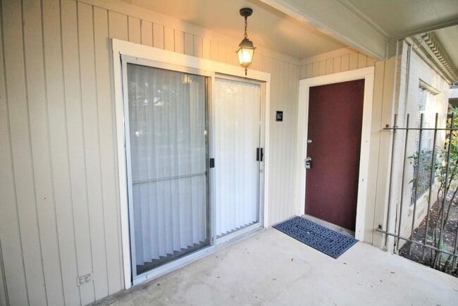 Building Photo - 5311 Fleetwood Oaks Ave