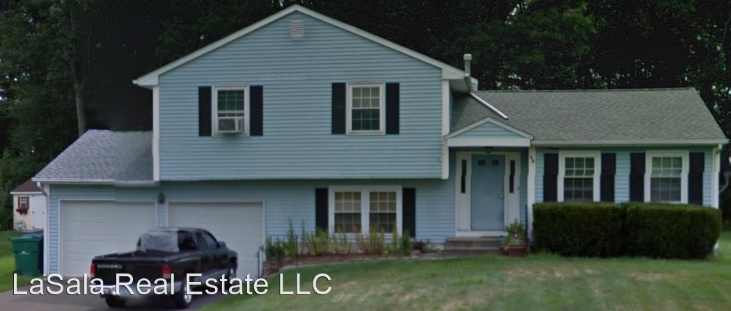 Primary Photo - 3 br, 2.5 bath House - 17 Christine Circle