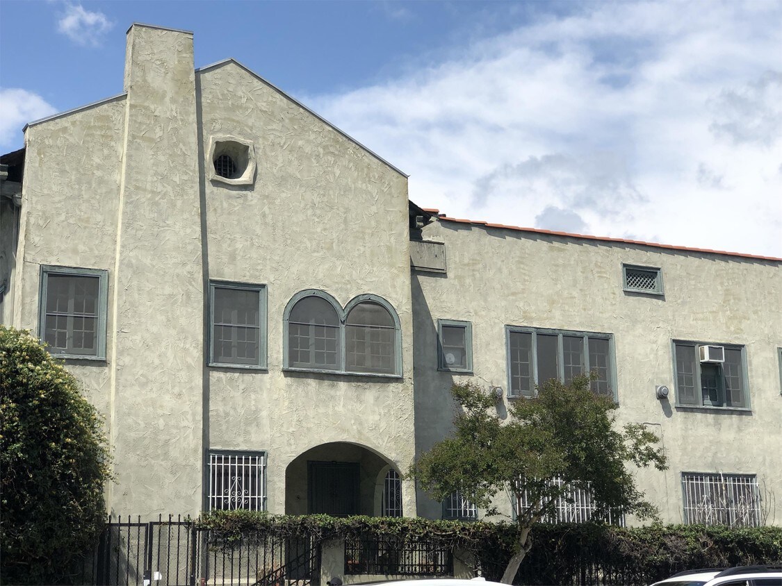Building Photo - 4023 W 6th St