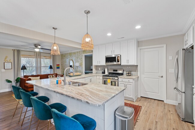 Building Photo - 8766 Bucknell Dr