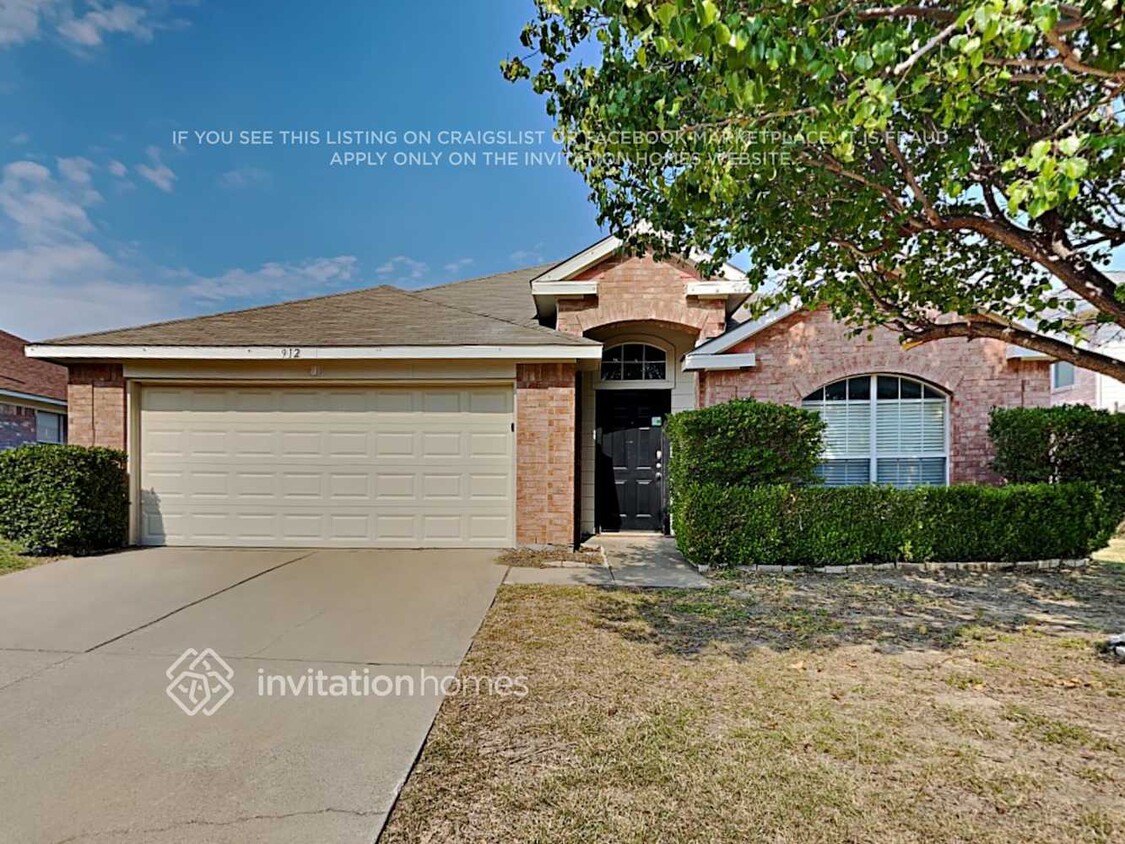 Foto principal - 912 Kings Cross Dr