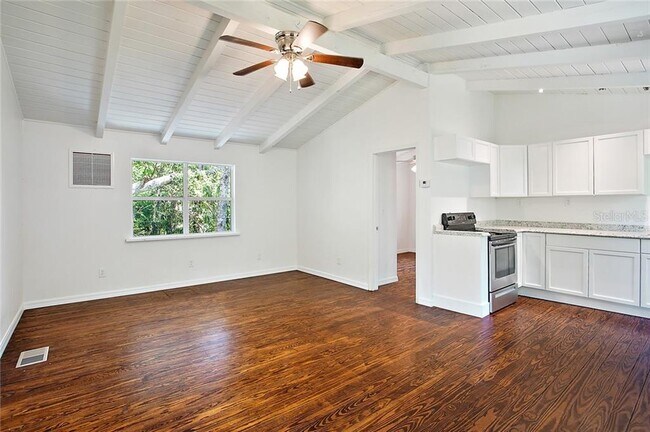 Building Photo - 2532 CR 405