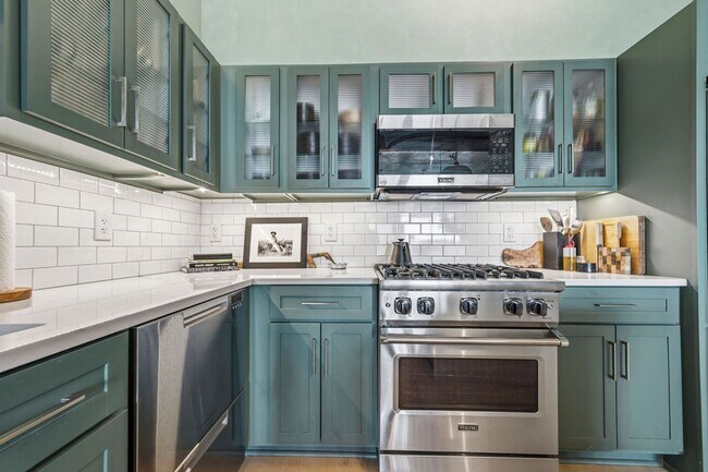 Foto del edificio - Luxury downtown Austin condo available for lease at Austin City Lofts 2 bedroom -2 bath